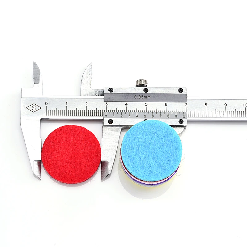 100 шт 25 мм 30 мм Разноцветные прокладки толстые войлочные Сменные подушечки для ароматерапии эфирное масло диффузор кулон парфюм ожерелье