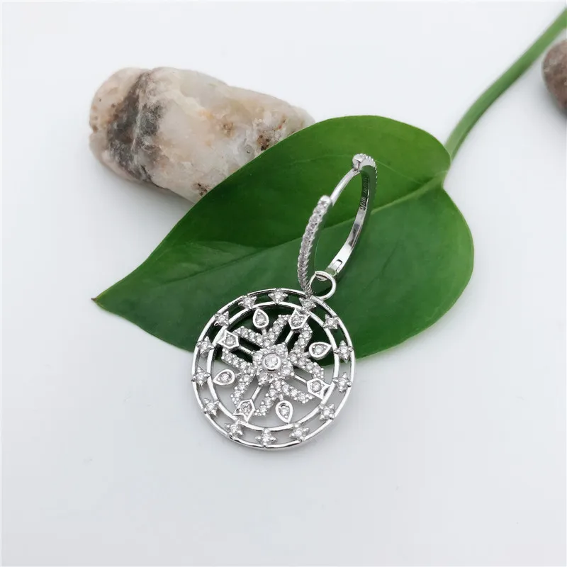 

ZEF 925 Sterling Silver Stud Earrings, Fashion Cutout Circle Earrings, ladies jewelry.