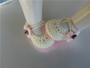 

Crochet Knitt booties with Pink flower Handmade Baby Socks infant bell Newborn Shoes/Toddler Shoes 0-12M customize