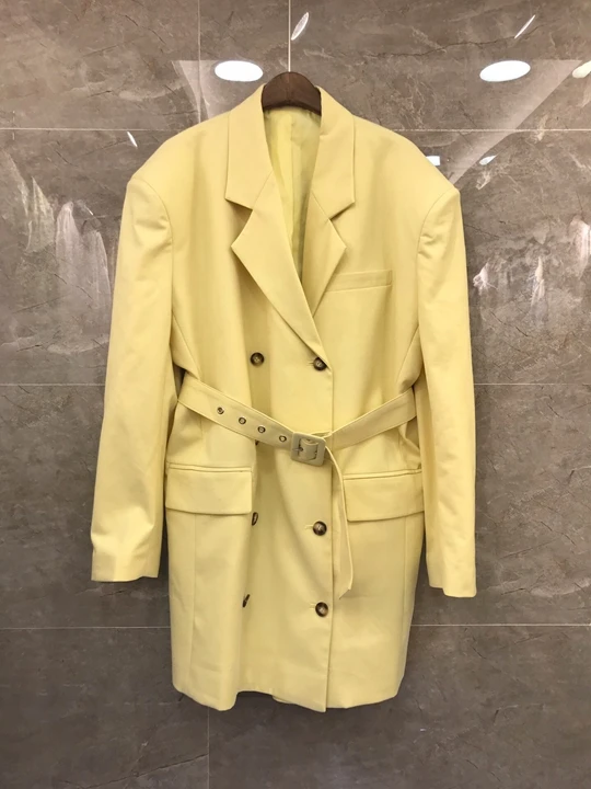 

2019 Early autumn new women's suit collar, double-row buckle belt, waist and long sleeve suit jacket 720