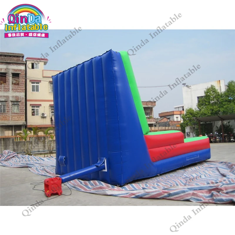 inflatable sticky wall18