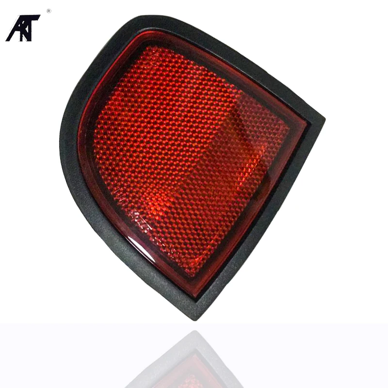 Hight quatily Rear Right& Left Lamp Reflector Kit For Mitsubishi Triton L200 2005- 8355A016 8355A015