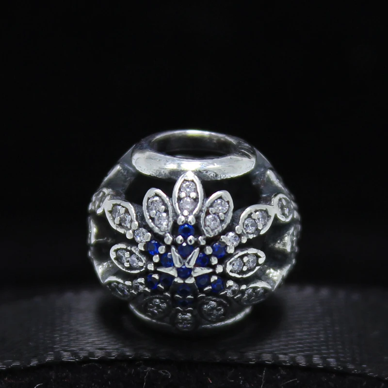 Rockart genuine 925 sterling silver crystalized snowflakes with blue Rockart genuine 925 sterling silver crystalized snowflakes with blue