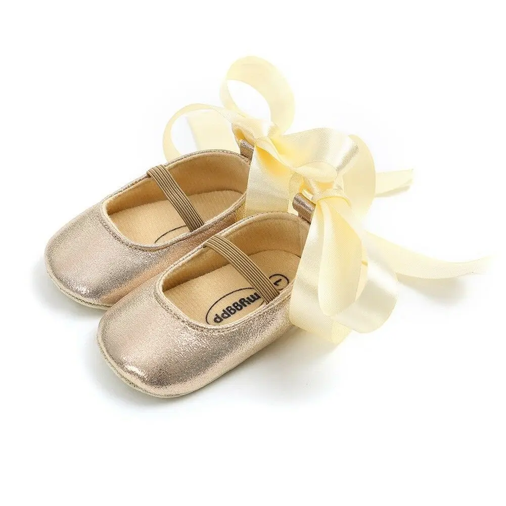 Детские ботиночки для новорожденных и малышей, мягкая подошва для маленьких девочек, детские кроссовки, Нескользящие, блестящие, одноцветные, бандажные, для малышей 0-18 месяцев - Цвет: Золотой