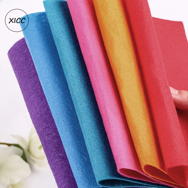 

XICC Colours 1mm Non Woven Felt Fabric For Nursery School Handmade Flowers Toy Dolls DIY Craft Wall Exhibition Home Decoration
