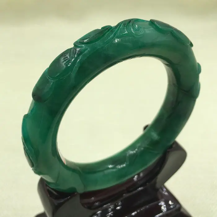 

A-2035 Chinese Hand-carved Emerald Green Jadeite Jade Gems Bangle Bracelet 58mm 28% 10.13