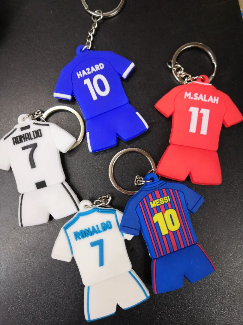 

New Hazard CR7 C.RONALDO Messi Bale Salah Football Keychain Gift Men Women Soccer Star Soccer Club Fans Keychain Silver Toy Gift