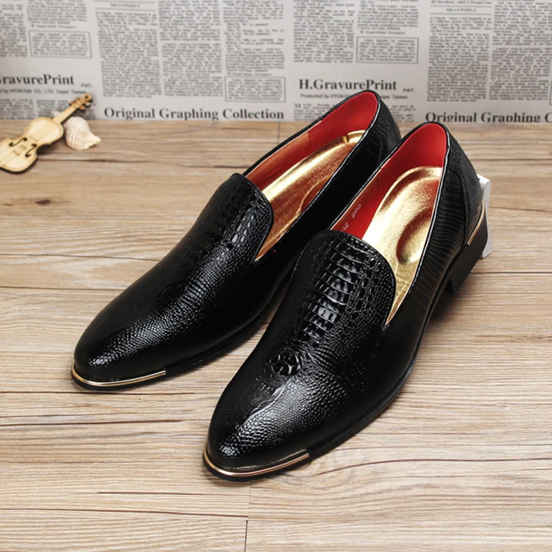 

New Designer Luxury Brand Oxford Shoes For Mens Pointed Toe Dress Shoes Italian men formal leather Wedding Shoes Black White