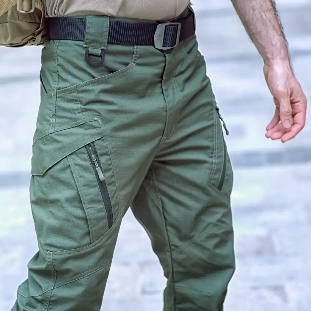 six pocket cargo pants