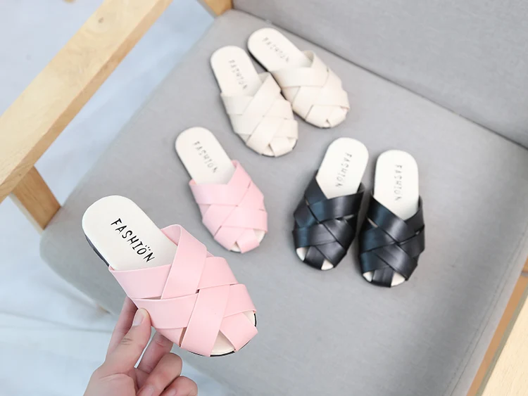 Детские тапочки новые летние модные для девочек сандалии детские тапочки туфли принцессы для девочек пляжная обувь