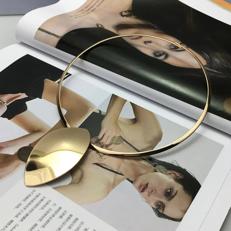 MANILAI Oval Shiny Metal Statement Chokers Necklaces For Women Big Collar Torques Geometric Necklace Fashion Jewelry Punk