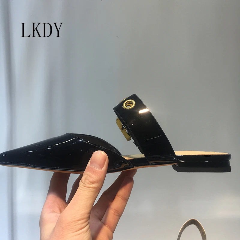 

2019 LKDY summer Vacation top quality Patent leather stitching leather sandals pointed flat slippers Muller slippers