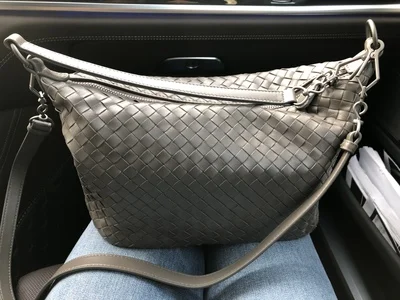 

Women Genuine Leather Casual Handbags Handmade Woven Tote Bag Brand Design Female Modern stylish Shoulder Bags
