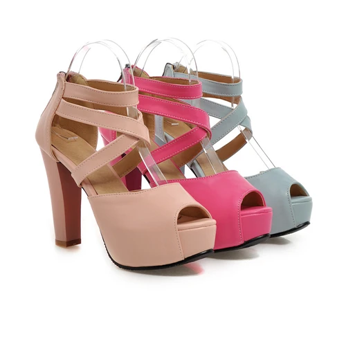 gladiator sandals size 9