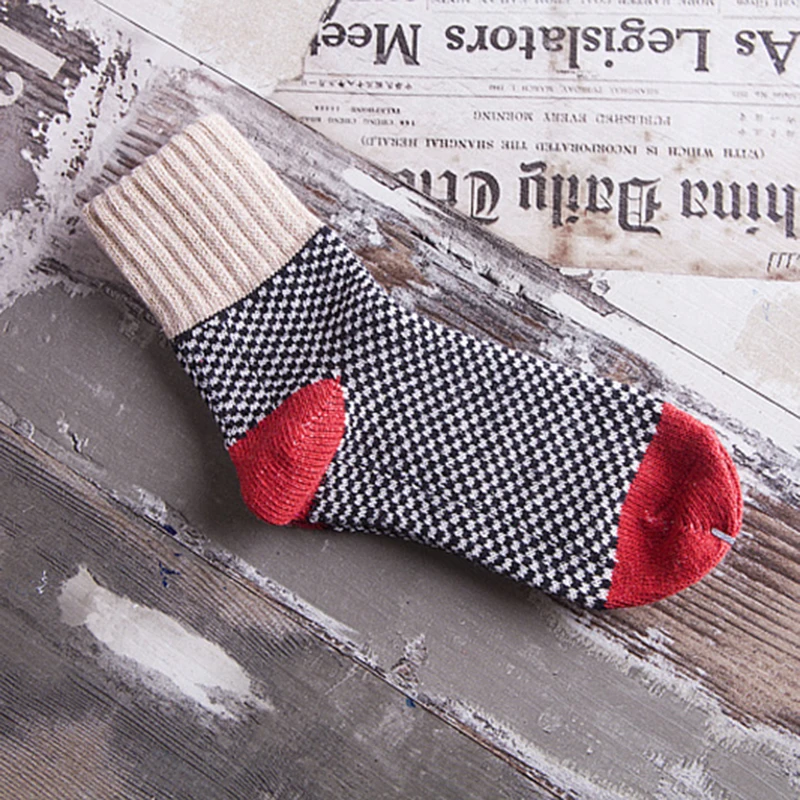 Autumn Winter Women's Thicken Sock Ladies Small Plaid Thick Lines Socks Girl Rabbit Wool Socks High Quality Retro Women Clothing (10)