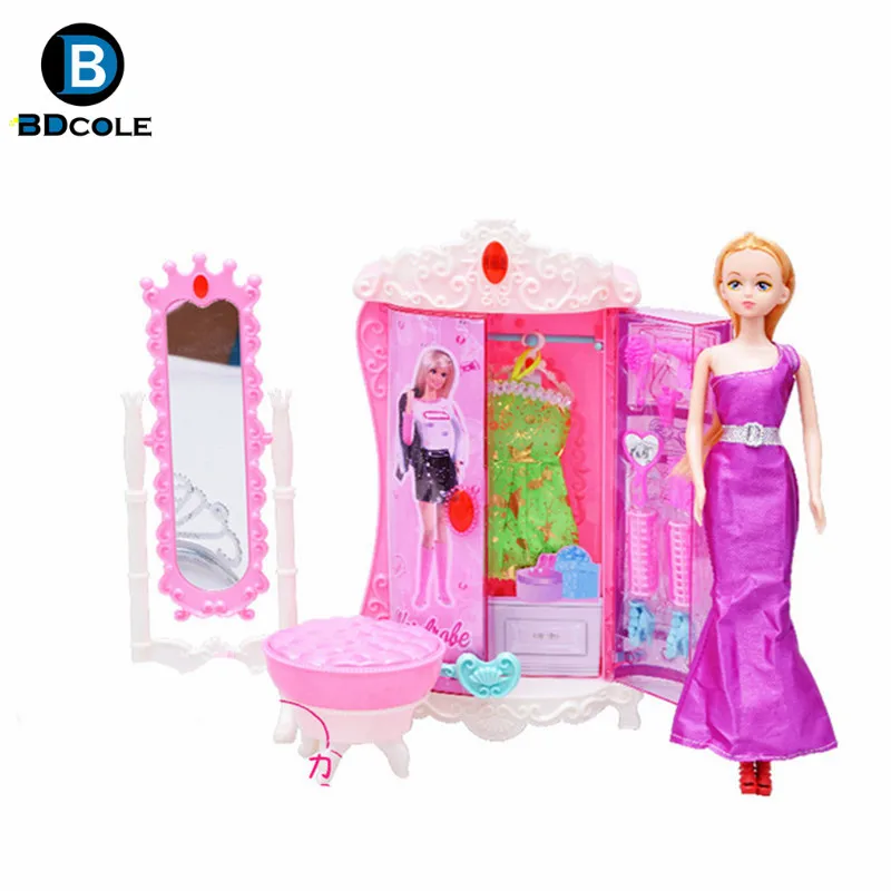 armoire pour barbie