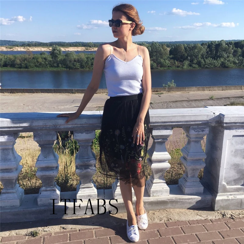 Плиссированная фатиновая юбка с цветочной вышивкой Новинка года, осенняя элегантная юбка из тюля с высокой талией, Женская юбка миди