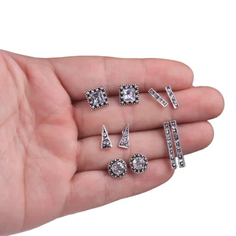 

2019 Limited Euro-american Fashion Simple Double-word Ear Studs Geometrically Symmetrical Drill-inlaid Earrings 4 Pieces Suit
