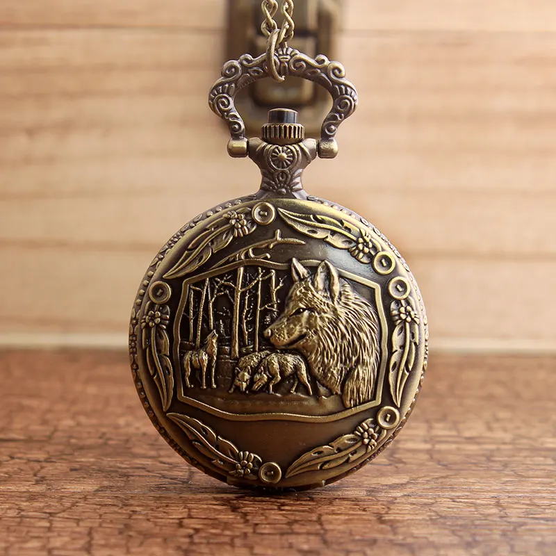 

Vintage Forest Wolf Carving Pocket Watch Antique Style Steampunk Men Women Necklace Watch with Long Chain Reloj de bolsillo