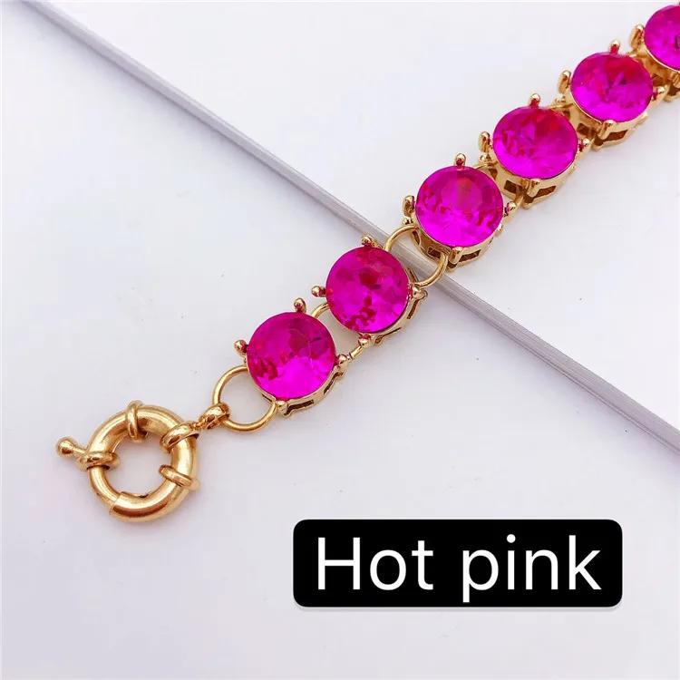 HOT PINK_