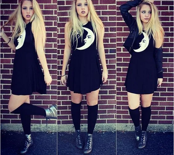 

The balck new women's moon printed round collar sleeveless sexy dress