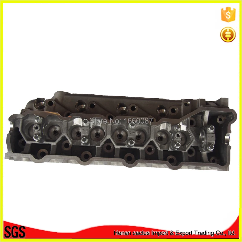 4M40 cylinder head 02.jpg