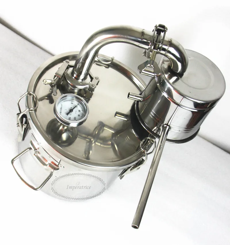 самогон 10 литров. бражка для самогона на 20 литров. самогон 10 литров. куб для перегонки браги 20 литров. литр самогонки.