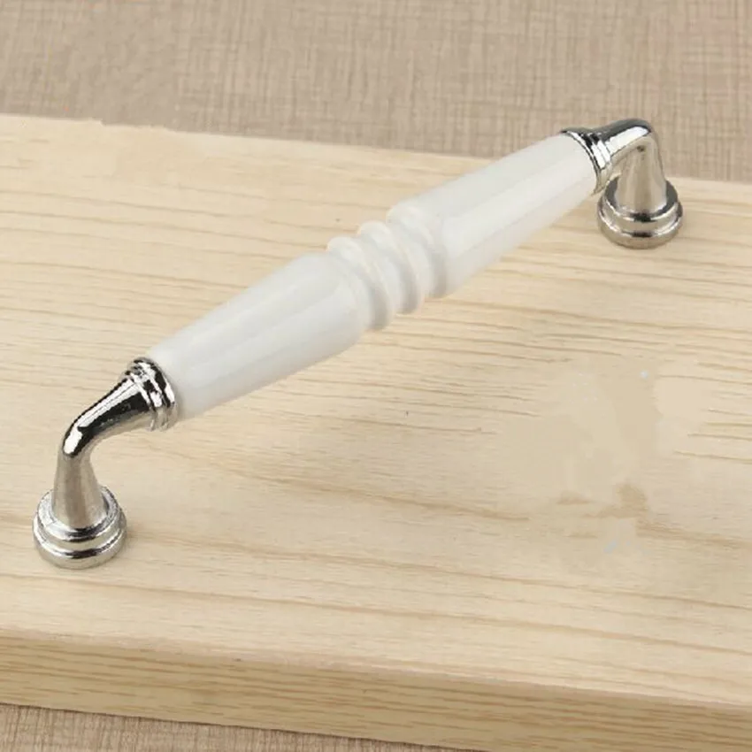 ручка керамика белая черная. хисгульт ручка икеа. ручка бронза античная белая керамика. ручки хисгульт икеа в интерьере. ручка керамическая белая.