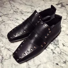 Fashion Square Toe Women Flat Shoes Rivets Studded Casual Shoes Woman Loafers Espadrilles Zapatos Mujer Black White Flats