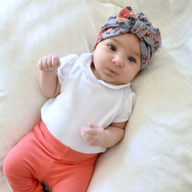 

REAKIDS New Baby Hat Headdress Baby Supplies Baby Rabbit Ears Bow Knotted Pullover Print Cap Children's Hat