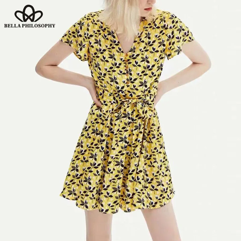 2019 NEW Short Flare Sleeve Mini Dress Vintage Print Floral Female Loose Dress Casual Holiday Lady Lace-Up Boho Dress Wonder