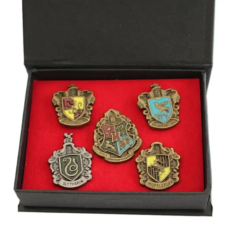

5pcs harri Potter Cosplay Magical School badgeS Pin Gryffindor Ravenclaw Slytherin Hufflepuff Brooches New in Box