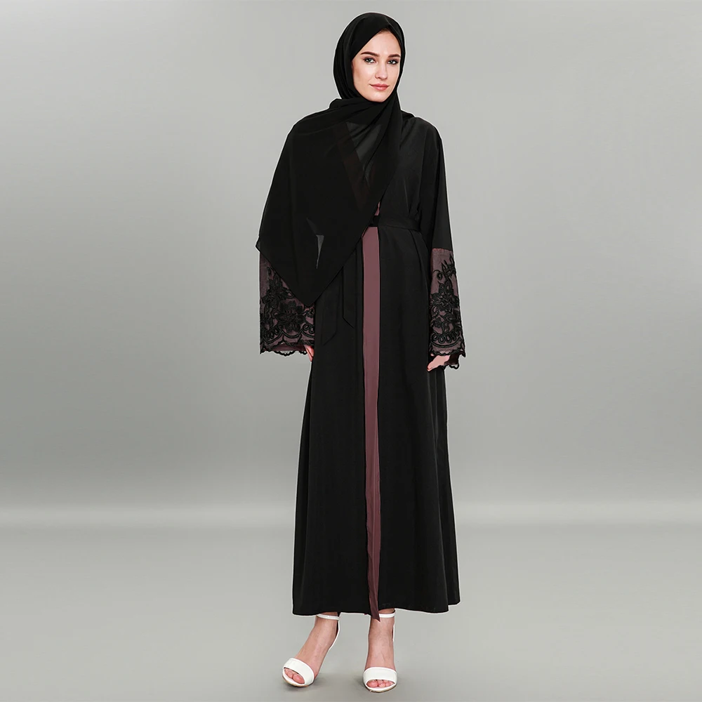 

Europe and the Middle East new Muslim lace stitching tie cardigan robes 1589