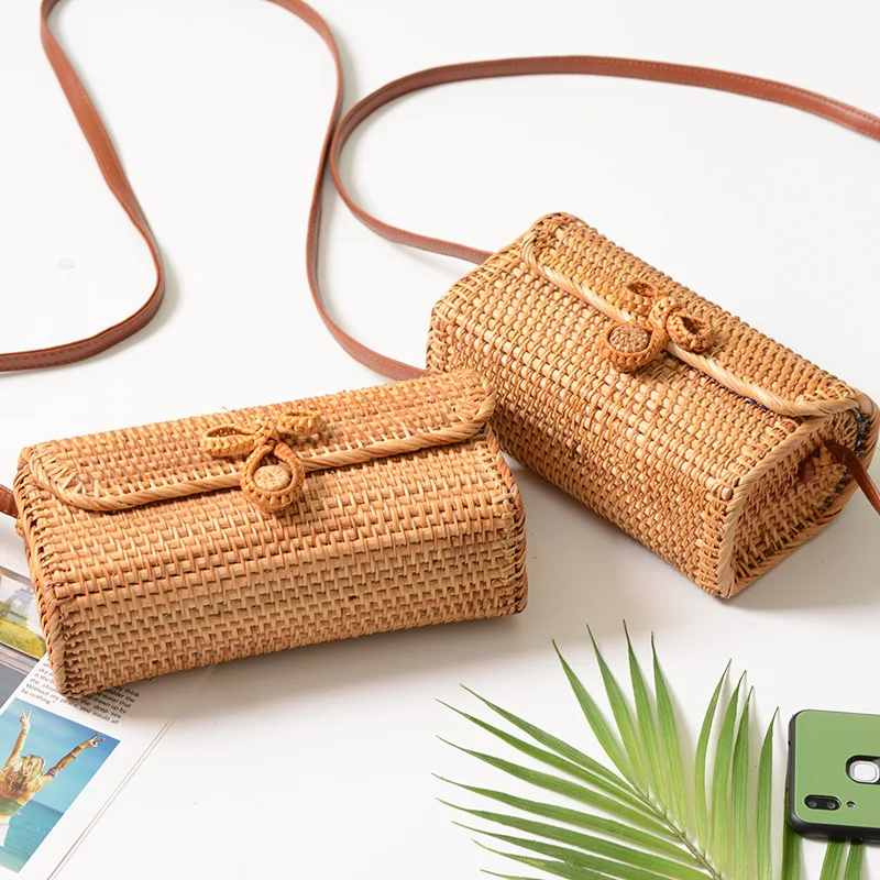 

2019 Summer New Straw Beach Messenger Bag Rattan Weave Shoulder Crossbody Bag Small Cute Square Box Luxury Designer Handbag