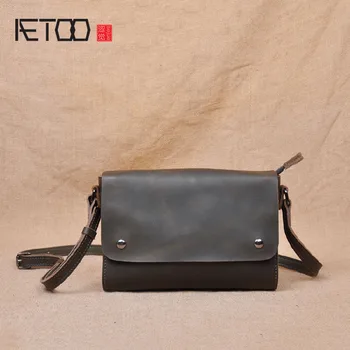 

AETOO Crazy horse skin retro original mini Messenger bag small square bag simple art leather handbags first layer of small leath