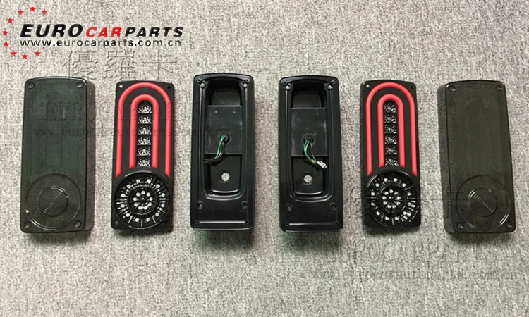 w463 tail light 3