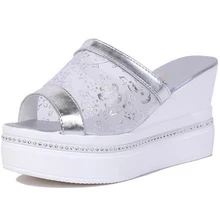 Plate-Forme d’été Pantoufles 2017 Maille Coins Dentelle Imprimer Slip Sur Plage Diapositives Chaussures Femme Argent Femmes Chaussures