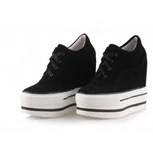 Лидер продаж года; сезон весна-осень; женская повседневная обувь на шнуровке; обувь из коровьей замши на высокой платформе; обувь на танкетке, визуально увеличивающая рост