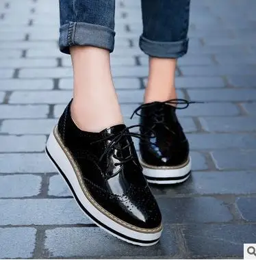 ФОТО O16U High Quality Women oxfords Flats Platform shoes Patent Leather Tassel Slip-on pointed Creeper black Brogue Loafers Brand