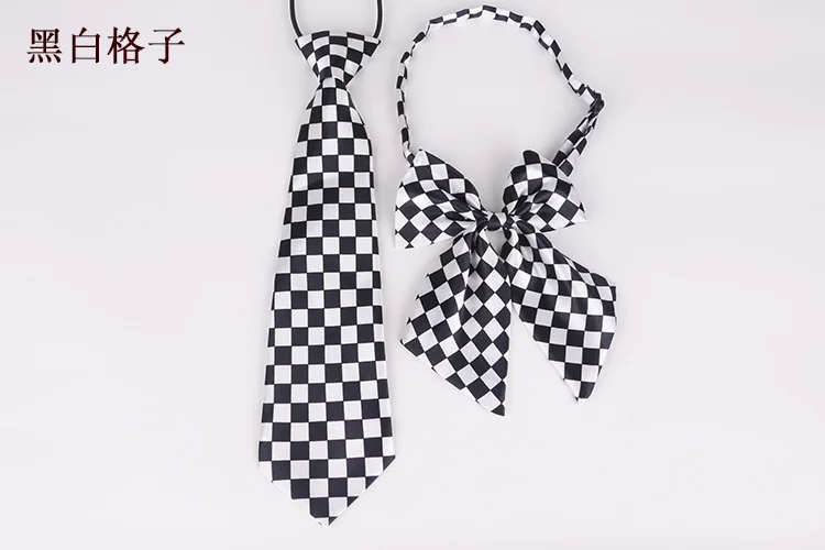 Black white plaid