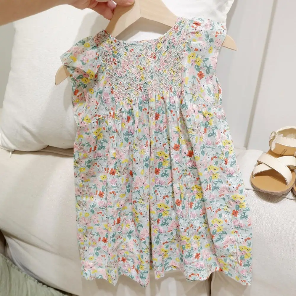 Жатое платье для маленьких девочек; хлопковое платье ручной работы с цветочной вышивкой; модный бантик; платья для девочек; G110