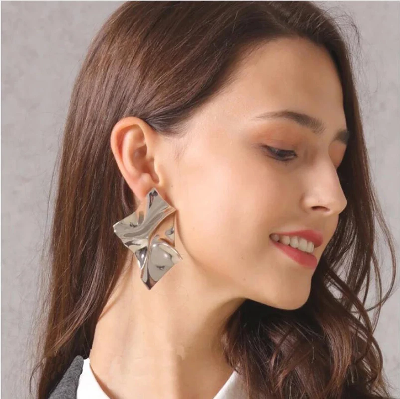

JURAN Hyperbole Irregular Metal Statement Stud Earring For Women 2 Colors Trendy Zinc Alloy Earrings Party Accessories