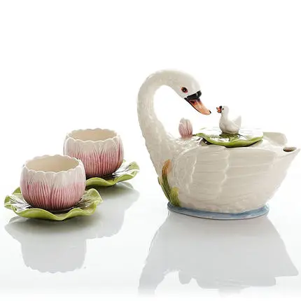 

Free Shipping New Arrival Kung Fu Ceramic Tea Set Coffee Pot Cups Saucer Set Valentine 's Day gifts Creative Swan Lake Tea Sets