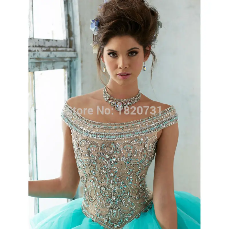 Cinderella-Quinceanera-Scoop-Neck-Ball-Gown-Blue-Quinceanera-Dresses-2017-Luxury-Beaded-Sequined-Debutante-Dresses-15(1)