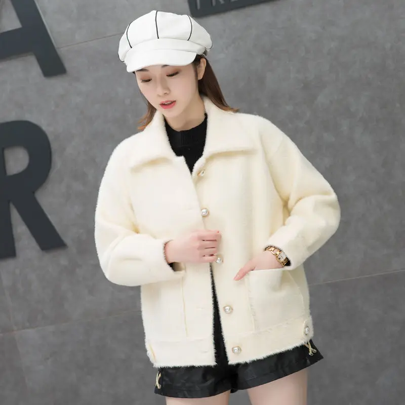 

Autumn and winter new 2019 women's velvet jacket easy matching slim lapels outside sweater female cardigan