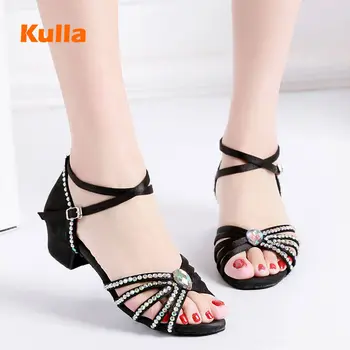 

Children Latin Dance Shoes Rhinestone Black White Girls Ballroom Dancing Shoes Soft Sole Low Heeled 3.5cm Kids Tango Salsa Shoes