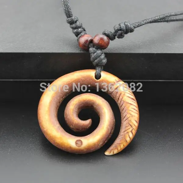 

Fashion Imitation Yak Bone Hand Carved Spiral Swirl New Zealand Maori Fishhook Amulet Surfer Necklace Gift YN247