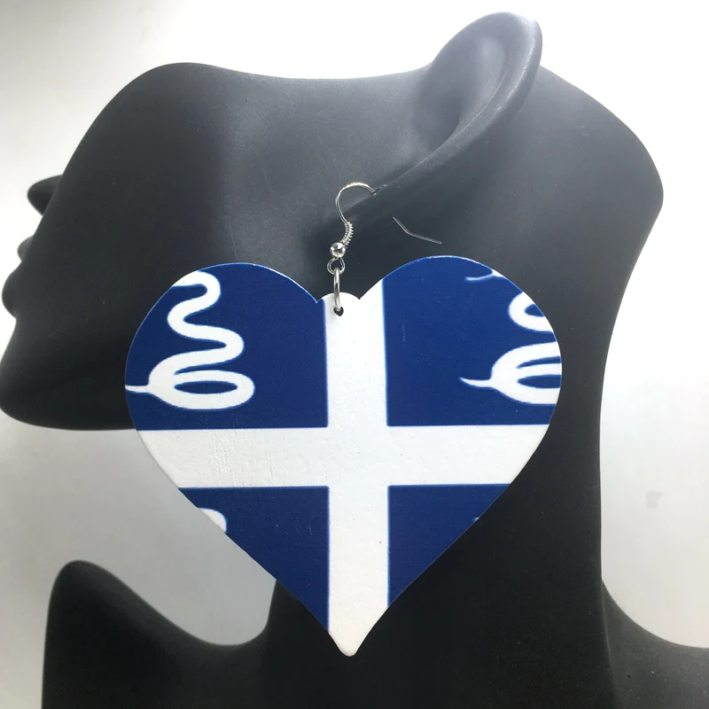 

Free Shipping! Printing Martinique Flag Heart Wooden Earrings
