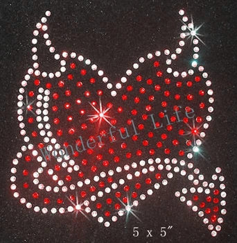 

A quality Wonderful Life GOTHIC HEART hotfix rhinestones heat transfer iron design for clothing