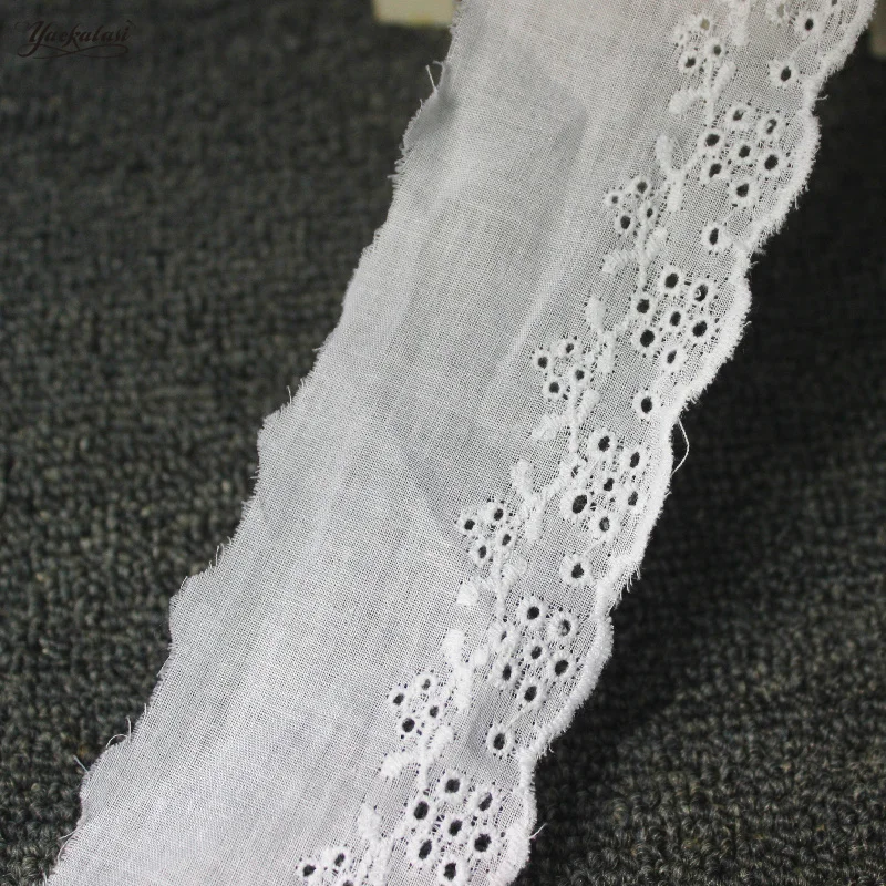 eyelet ribbon